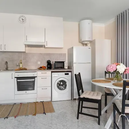 Tic Tac 13 Family Apartment With Pool View *