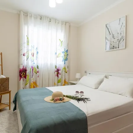 Апартаменты Tic Tac 13 Family Apartment With Pool View *